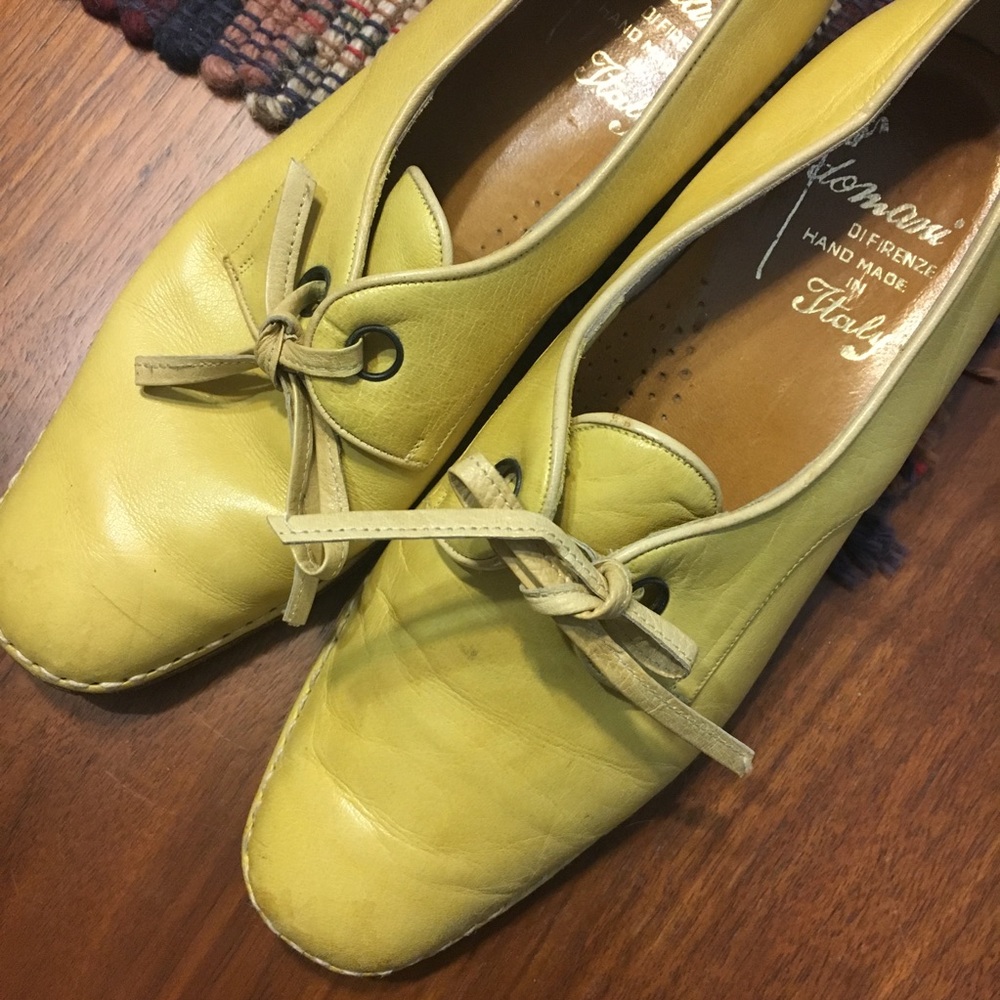 AMAZING yellow vintage Italian leather oxfords